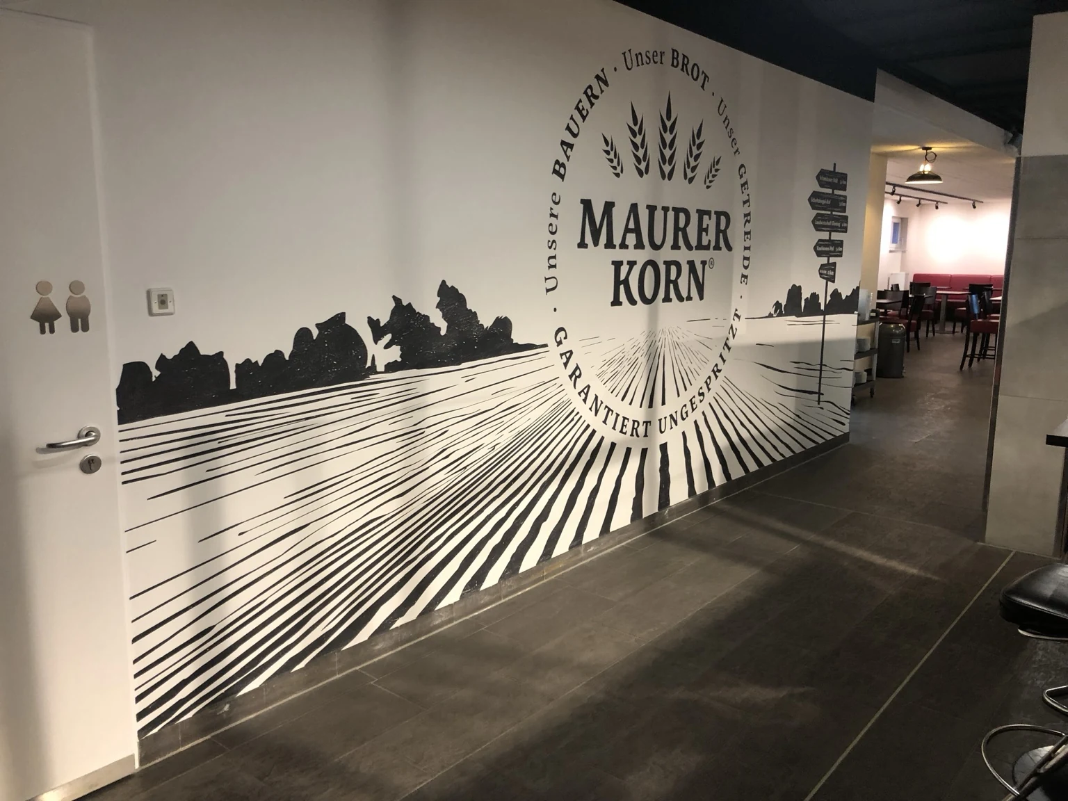 Wandgestaltung für Bäcker Maurer